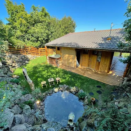 Lyra Hill - Luxury For The Poetry Of Wooden *