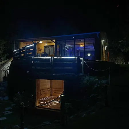 Lyra Hill - Luxury For The Poetry Of Wooden *