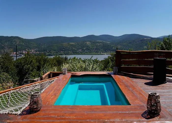 Lyra Hill - Luxury For The Poetry Of Wooden Nagymaros