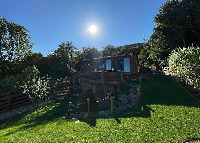 Lyra Hill - Luxury For The Poetry Of Wooden Vilă Nagymaros