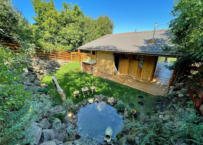 Lyra Hill - Luxury For The Poetry Of Wooden *