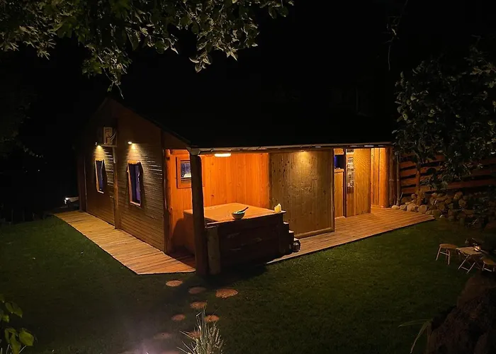 Lyra Hill - Luxury For The Poetry Of Wooden * Nagymaros